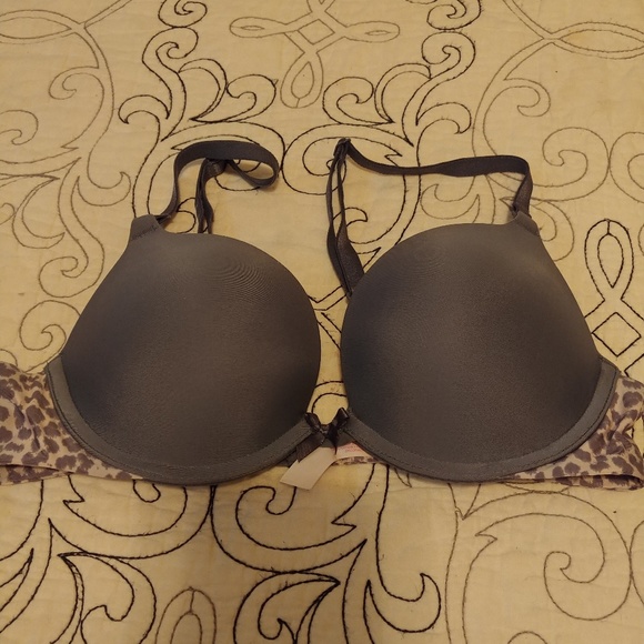 VS bra - Picture 1 of 2